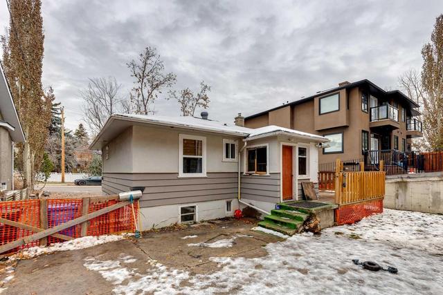 107 38 Avenue Sw, House detached with 2 bedrooms, 1 bathrooms and 1 parking in Calgary AB | Image 5
