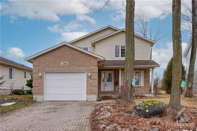 388 Brock Street, House detached with 3 bedrooms, 3 bathrooms and 2 parking in Brockville ON | Image 1