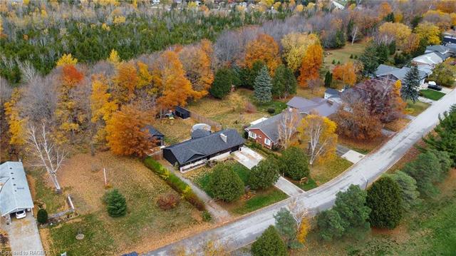 166 Tyendinaga Drive, House detached with 3 bedrooms, 1 bathrooms and 10 parking in Saugeen Shores ON | Image 44