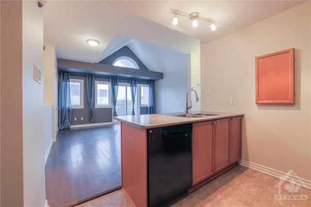 c - 170 Waterbridge Drive, Condo with 2 bedrooms, 1 bathrooms and 2 parking in Ottawa ON | Image 12