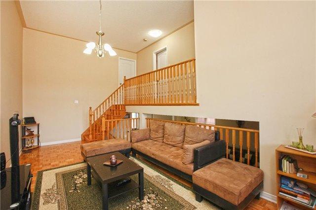 86 Saddleback Sq, House semidetached with 3 bedrooms, 3 bathrooms and 3 parking in Brampton ON | Image 9