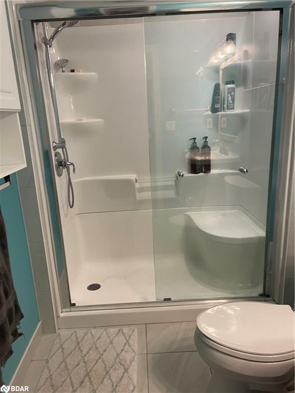 Glass shower installed | Image 29