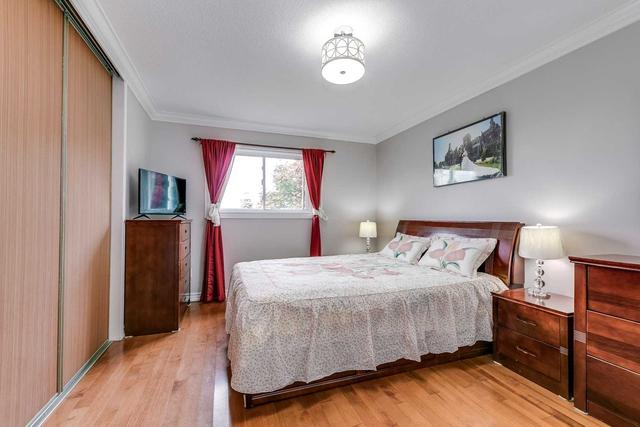 21 Northgate Blvd, House detached with 3 bedrooms, 2 bathrooms and 3 parking in Brampton ON | Image 6