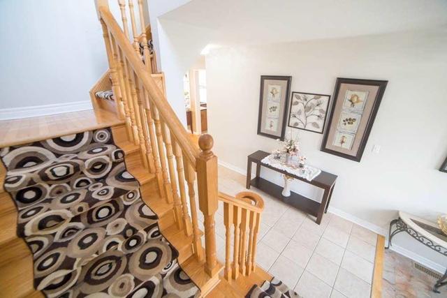 70 Pappain Cres W, House detached with 4 bedrooms, 3 bathrooms and 4 parking in Brampton ON | Image 11