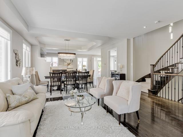 110 Chatfield Dr, House detached with 4 bedrooms, 5 bathrooms and 4 parking in Vaughan ON | Image 34