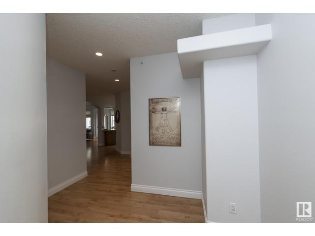504 - 10178 117 St Nw, Condo with 2 bedrooms, 2 bathrooms and 2 parking in Edmonton AB | Image 9