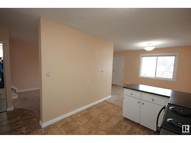 221 - 95 Mckenney Av, Condo with 2 bedrooms, 1 bathrooms and null parking in St. Albert AB | Image 14