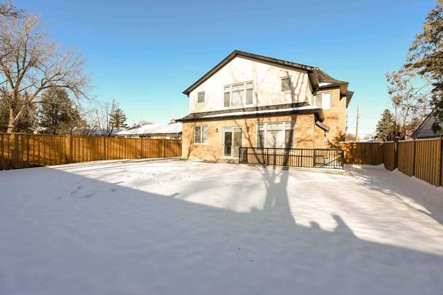 20 Sora Dr, House detached with 4 bedrooms, 5 bathrooms and 6 parking in Mississauga ON | Image 28