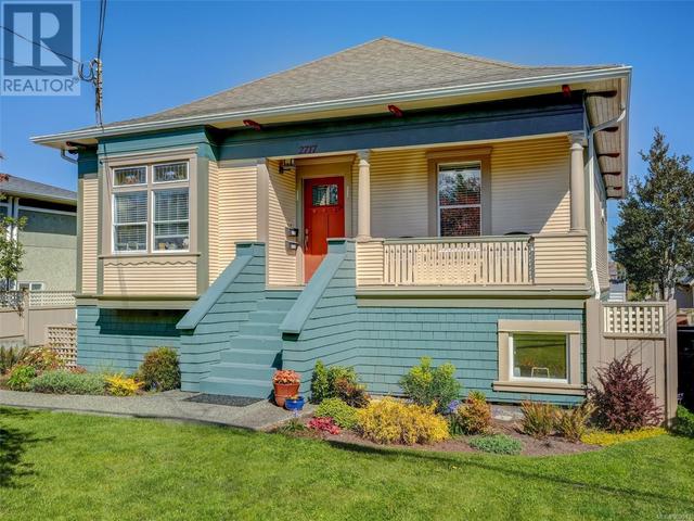 2719 Asquith St, House attached with 2 bedrooms, 1 bathrooms and 1 parking in Victoria BC | Image 1