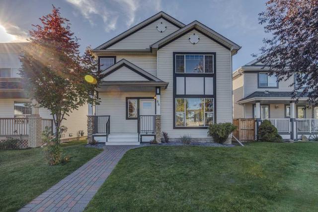 88 Somerside Grove Sw, House detached with 4 bedrooms, 2 bathrooms and 2 parking in Calgary AB | Image 1