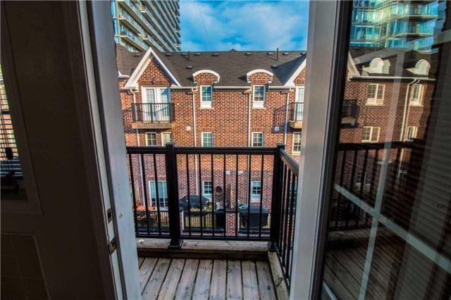 Th50 - 111 The Queensway Ave, Townhouse with 3 bedrooms, 2 bathrooms and 1 parking in Toronto ON | Image 17