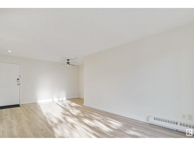231 - 2520 50 St Nw, Condo with 2 bedrooms, 1 bathrooms and 1 parking in Edmonton AB | Image 2
