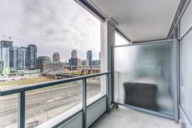 503e - 576 Front St W, Condo with 2 bedrooms, 2 bathrooms and 0 parking in Toronto ON | Image 13