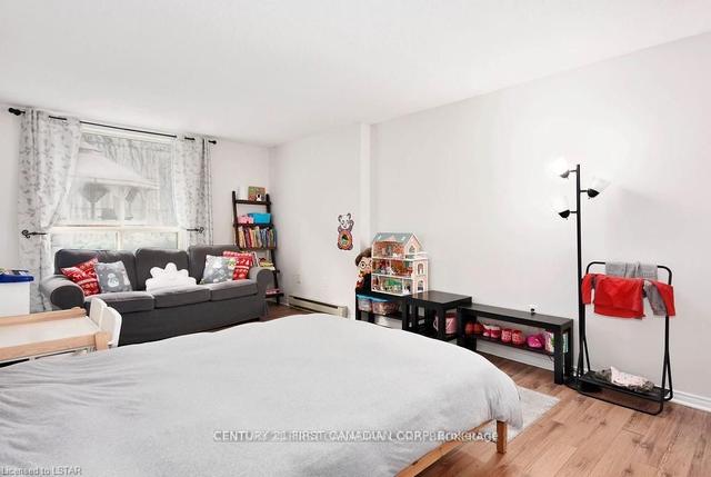102 - 500 Talbot St N, Condo with 2 bedrooms, 1 bathrooms and 1 parking in London ON | Image 9