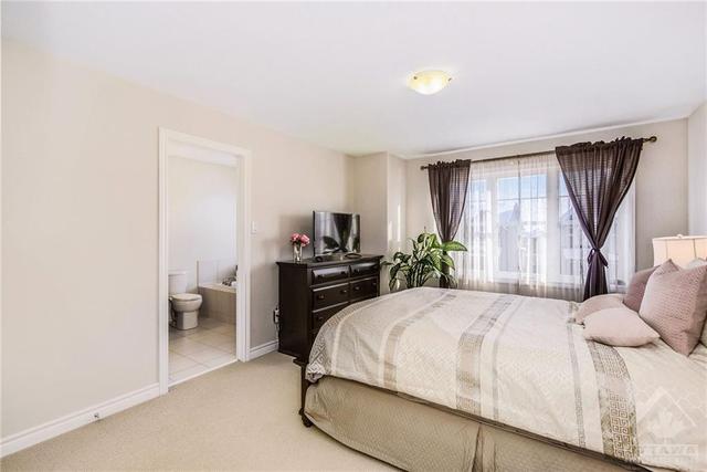 215 Via San Marino Street, Townhouse with 3 bedrooms, 3 bathrooms and 2 parking in Ottawa ON | Image 15
