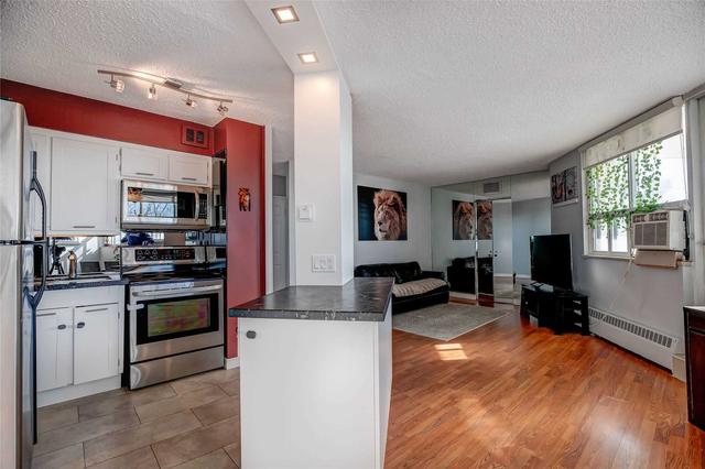 709 - 212 Kerr St, Condo with 1 bedrooms, 1 bathrooms and 1 parking in Oakville ON | Image 13