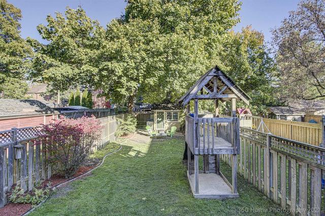 23 Le May Rd, House semidetached with 3 bedrooms, 2 bathrooms and 0 parking in Toronto ON | Image 18