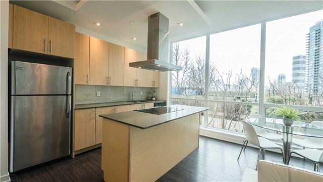 T3 - 165 Legion Rd N, Condo with 2 bedrooms, 2 bathrooms and 2 parking in Toronto ON | Image 3