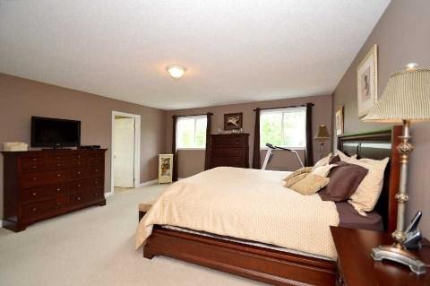 1227 14th Ave E, House detached with 4 bedrooms, 4 bathrooms and 6 parking in Owen Sound ON | Image 12