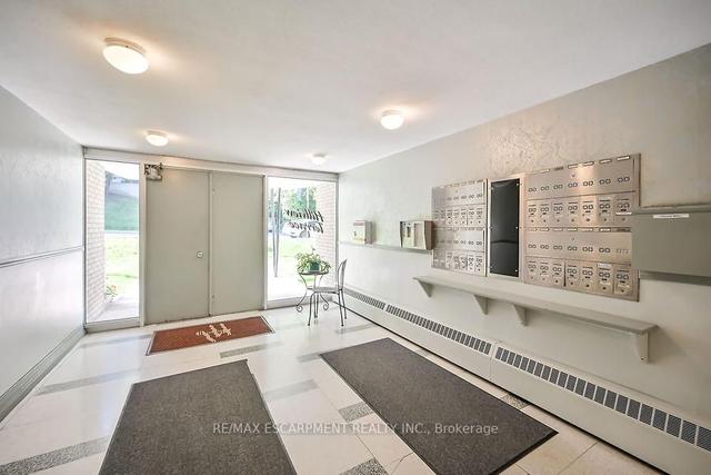 305 - 107 St. Josephs Dr, Condo with 1 bedrooms, 1 bathrooms and 1 parking in Hamilton ON | Image 7