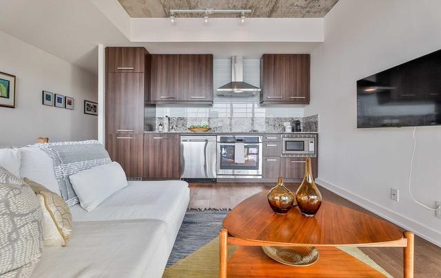 1001 - 15 Beverley St, Condo with 1 bedrooms, 2 bathrooms and 1 parking in Toronto ON | Image 26