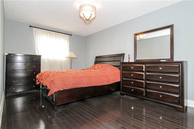 86 Oakmount Cres, House detached with 3 bedrooms, 3 bathrooms and 3 parking in Vaughan ON | Image 6