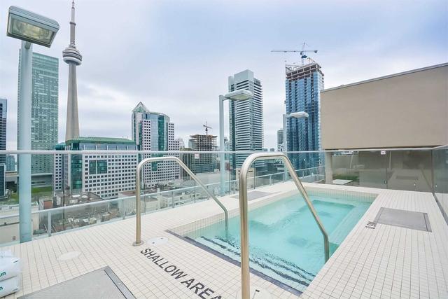 411 - 21 Nelson St, Condo with 2 bedrooms, 2 bathrooms and 1 parking in Toronto ON | Image 4