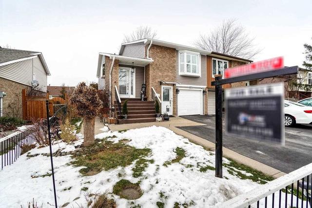 6067 Starfield Cres, House semidetached with 3 bedrooms, 2 bathrooms and 4 parking in Mississauga ON | Image 12