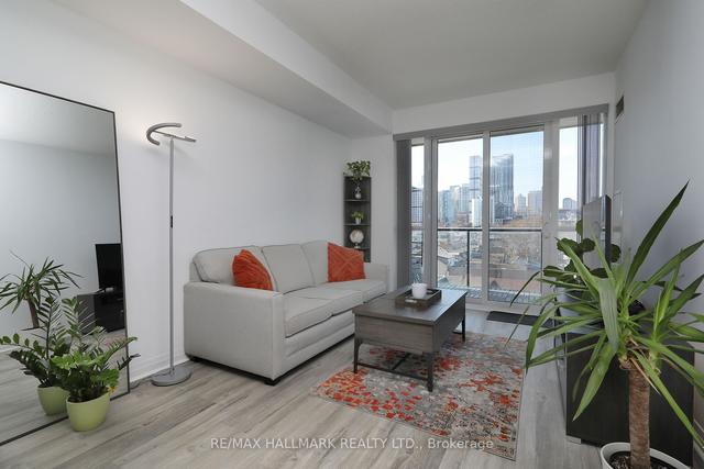 611 - 1 Cole St, Condo with 1 bedrooms, 2 bathrooms and 1 parking in Toronto ON | Image 2