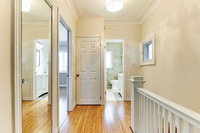 upper - 1951 Dufferin St, House semidetached with 3 bedrooms, 1 bathrooms and 1 parking in Toronto ON | Image 13