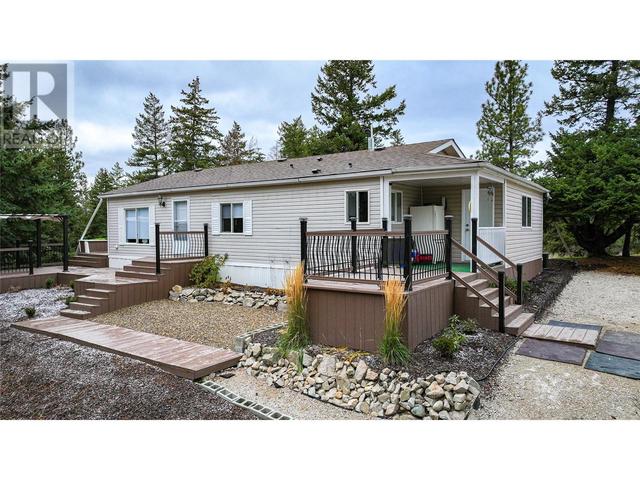 338 Howards Road, House detached with 3 bedrooms, 2 bathrooms and 2 parking in North Okanagan B BC | Image 1