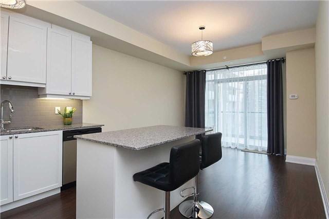 1003 - 35 Fontenay Crt, Condo with 1 bedrooms, 2 bathrooms and 1 parking in Toronto ON | Image 7