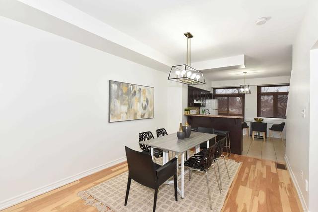18 Piggot Mews, House attached with 3 bedrooms, 2 bathrooms and 2 parking in Toronto ON | Image 28