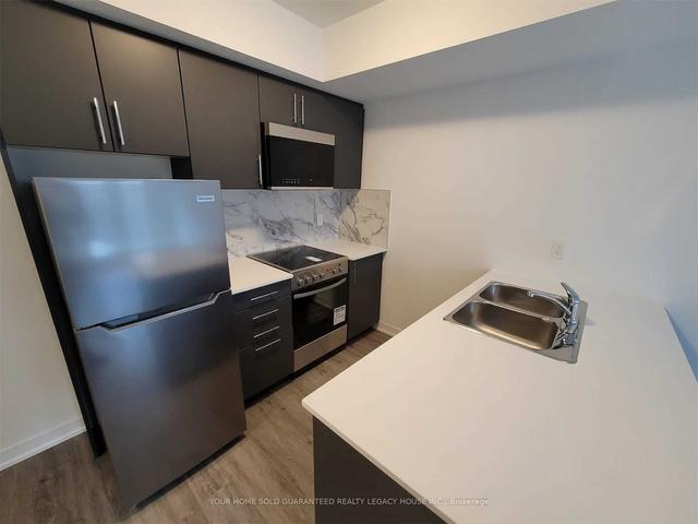 02 - 12 Marquette Ave, Townhouse with 1 bedrooms, 1 bathrooms and 0 parking in Toronto ON | Image 10