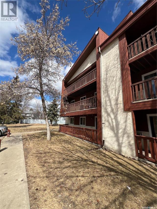 413 - 1580 Olive Diefenbaker Drive, Condo with 2 bedrooms, 1 bathrooms and null parking in Prince Albert SK | Image 25