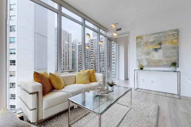 904 - 75 St Nicholas St, Condo with 2 bedrooms, 2 bathrooms and 1 parking in Toronto ON | Image 20