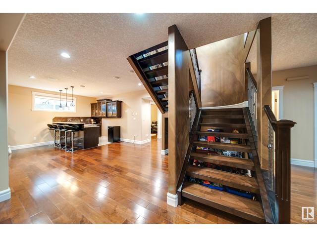 5537 Mcluhan Bl Nw, House detached with 6 bedrooms, 5 bathrooms and 6 parking in Edmonton AB | Image 37