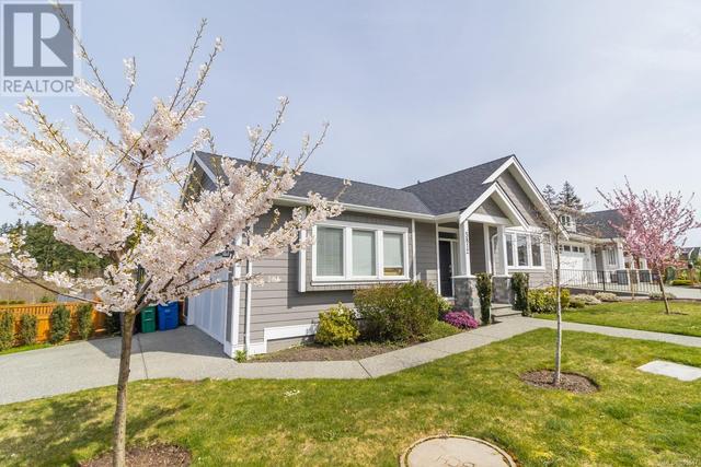 5812 Linyard Rd, House detached with 3 bedrooms, 3 bathrooms and null parking in Nanaimo BC | Image 37