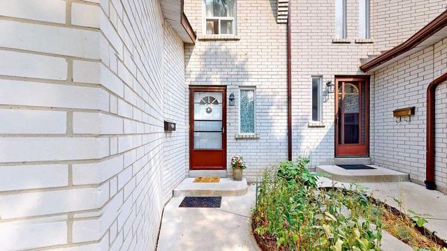 50 Porterfield Cres, Townhouse with 3 bedrooms, 2 bathrooms and 2 parking in Markham ON | Image 22