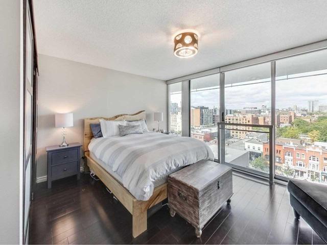 922 - 388 Richmond St W, Condo with 2 bedrooms, 2 bathrooms and 0 parking in Toronto ON | Image 11