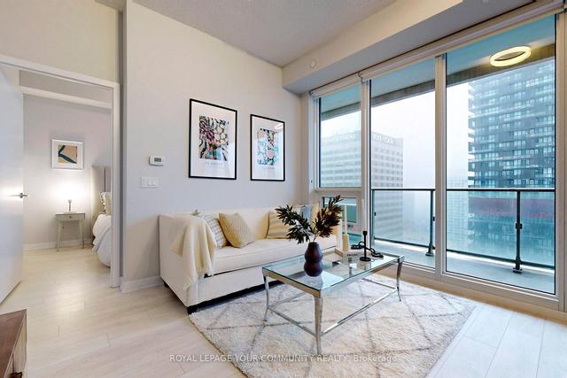 3001 - 2221 Yonge St, Condo with 1 bedrooms, 1 bathrooms and 0 parking in Toronto ON | Image 34