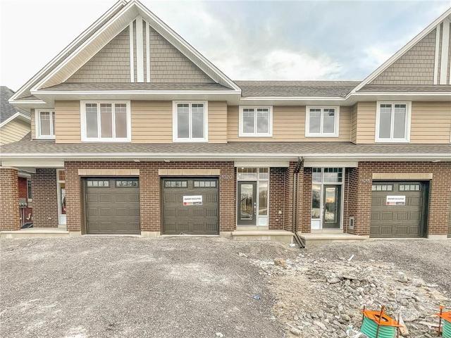 1020 Blanding Street, Townhouse with 3 bedrooms, 3 bathrooms and 3 parking in Ottawa ON | Image 1