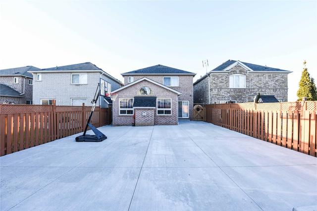4 Sand Cherry Cres, House detached with 4 bedrooms, 4 bathrooms and 4 parking in Brampton ON | Image 20