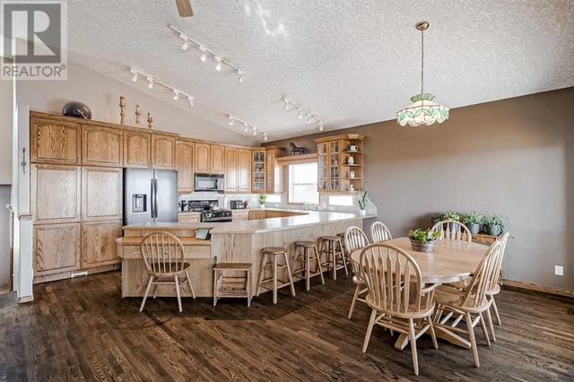 418001 Highway 783, House detached with 3 bedrooms, 2 bathrooms and null parking in Foothills County AB | Image 20