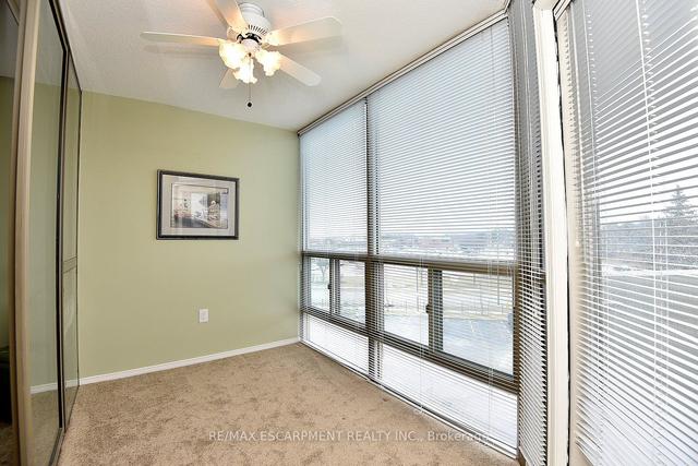 309 - 5070 Pinedale Ave, Condo with 2 bedrooms, 2 bathrooms and 1 parking in Burlington ON | Image 3