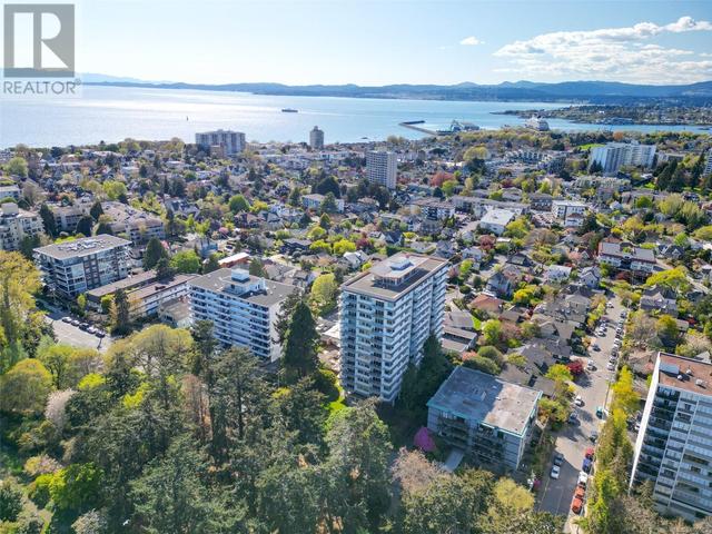 1006 - 250 Douglas St, Condo with 2 bedrooms, 1 bathrooms and null parking in Victoria BC | Image 32