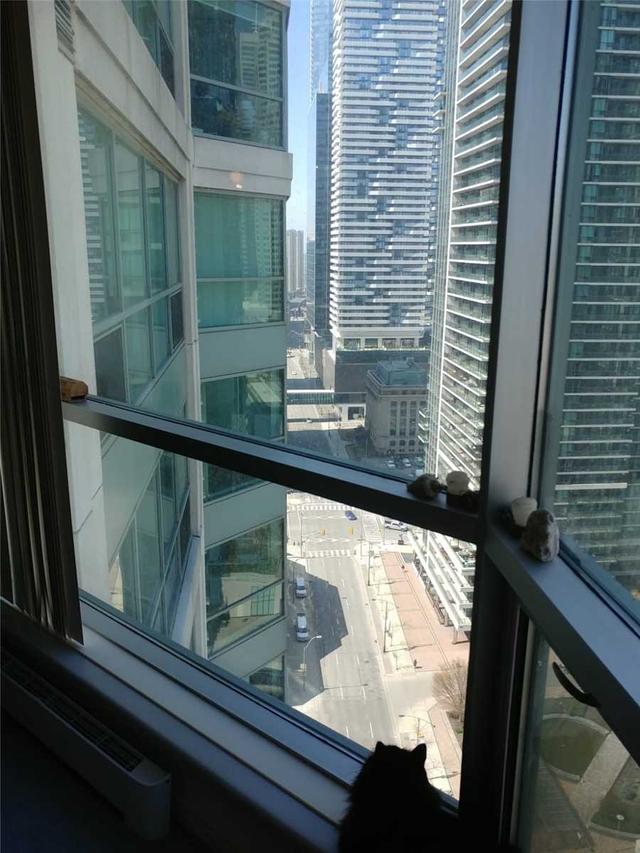 2506 - 10 Yonge St, Condo with 1 bedrooms, 1 bathrooms and 1 parking in Toronto ON | Image 13