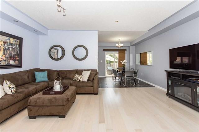 79 Niagara Tr, House attached with 3 bedrooms, 4 bathrooms and 2 parking in Halton Hills ON | Image 5