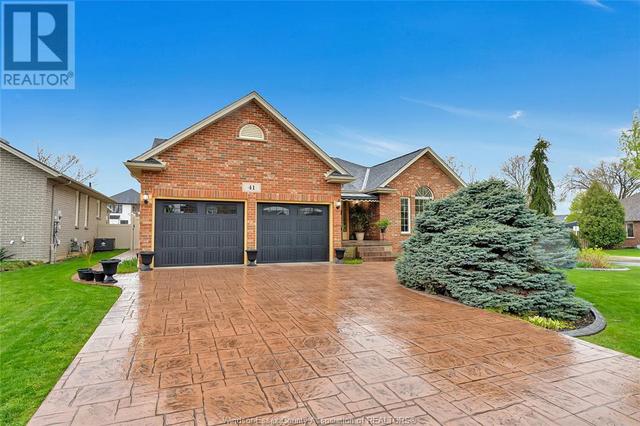 41 Whelan Drive, House detached with 3 bedrooms, 2 bathrooms and null parking in Amherstburg ON | Image 2