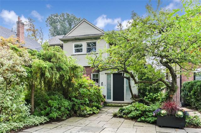 81 Woodlawn Ave E, House semidetached with 2 bedrooms, 3 bathrooms and 1 parking in Toronto ON | Image 1